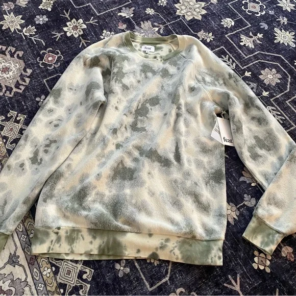 NWT FEAT BlanketBlend Pullover Crewneck as seen on Evan Peters - Picture 3 of 9